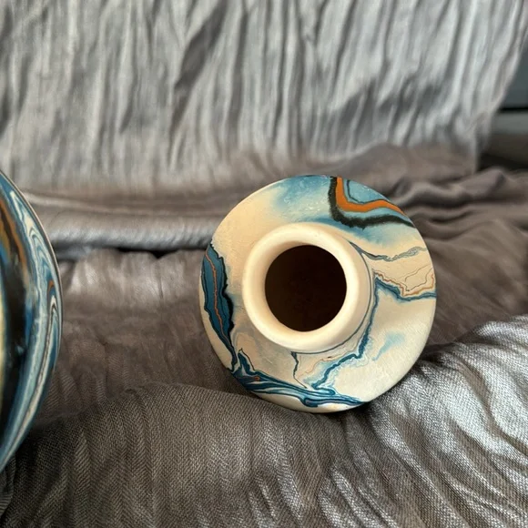 Vintage Nemadji Pottery. Set Of Two - Picture 6 of 12